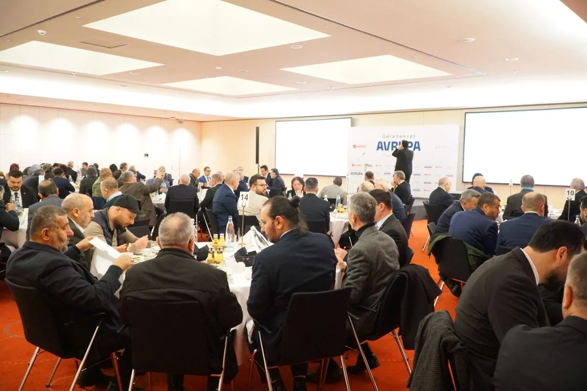 Berlin’de Saadet Avrupa İftarı: “Adalet ve Barış İçin Yeni Bir Dünya Mümkün” 1