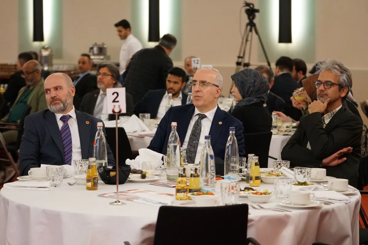 Berlin’de Saadet Avrupa İftarı: “Adalet ve Barış İçin Yeni Bir Dünya Mümkün” 8
